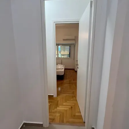Spacious 2bdr @ Pagrati Apartment *